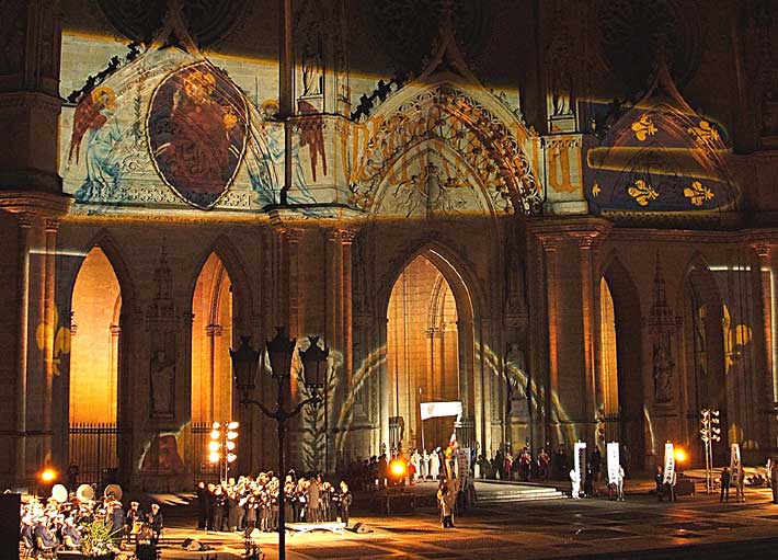 Image of Joan's Banner at Reims Cathedral Celebration - Photo from 2005 Pilgrimage with www.PilgrimWitnesses.com